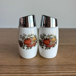 Vintage Canada Van Pak Heavy Milk Glass Harvest Vegetable Salt & Pepper Shakers